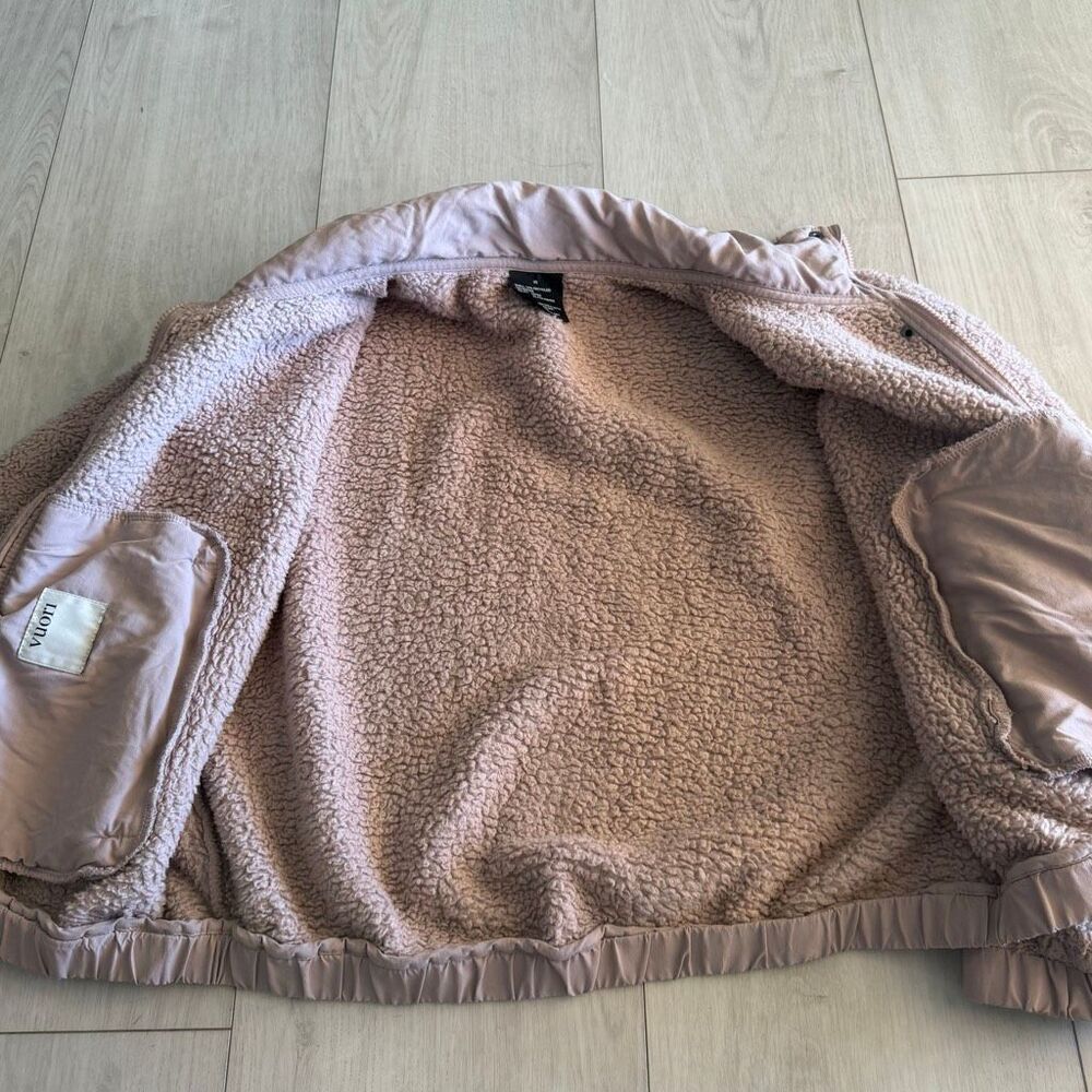Vuori Cozy Sherpa Jacket size XS - Picture 9 of 11